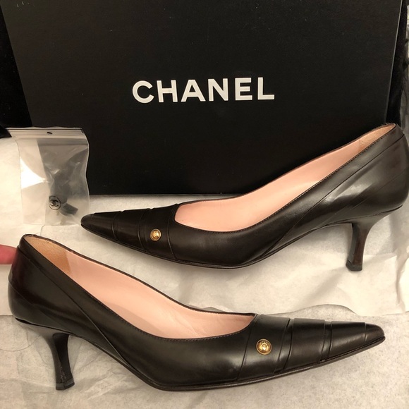 Chanel kitten heels 35.5 with box, extra caps - Picture 1 of 14